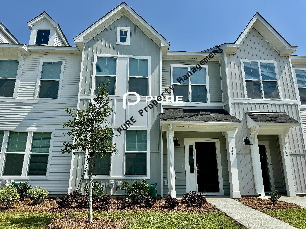 BRAND NEW 3/2 IN SUMMERVILLE property image